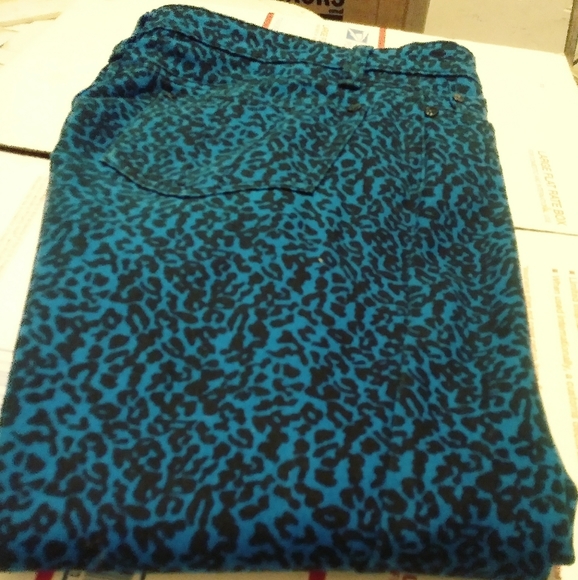 💝MILEY CYRUS BLACK& BLUE LADY JEANS - Picture 1 of 4